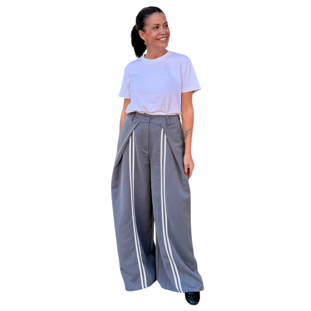 Pantalón Wide Leg Gris con Rayas