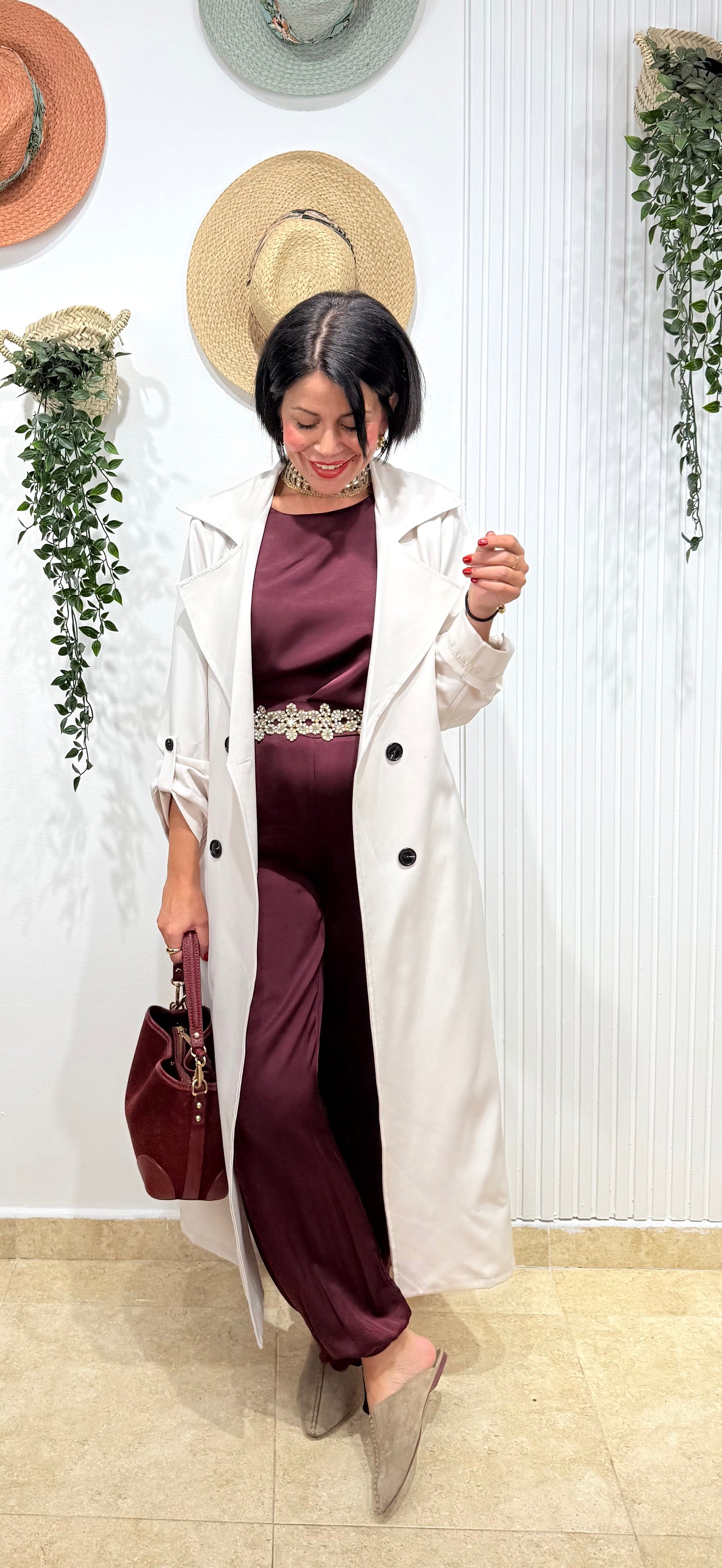 Pantalón Aladin burdeos satinado lazo