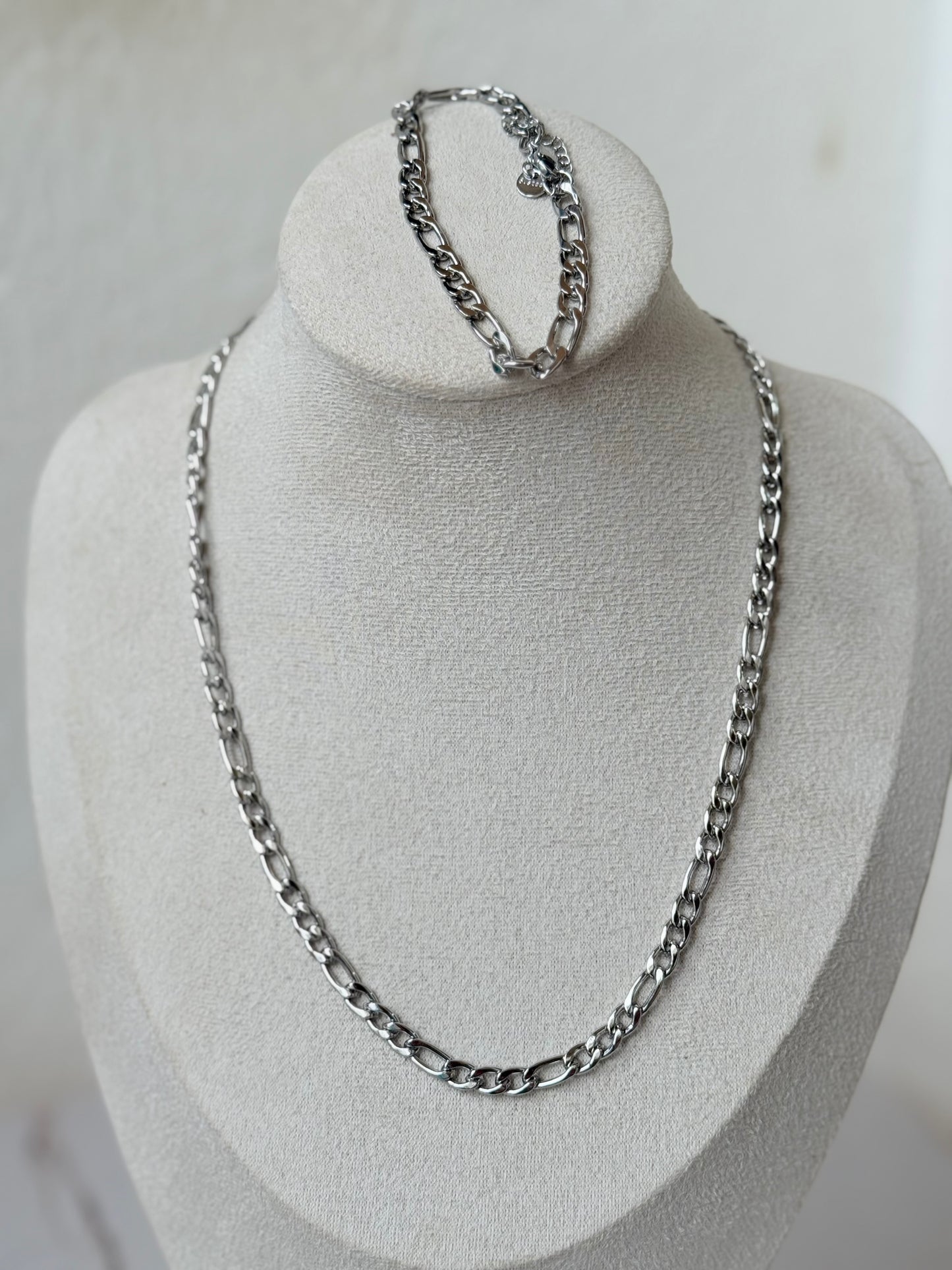 Pulsera cadena plateada Paris