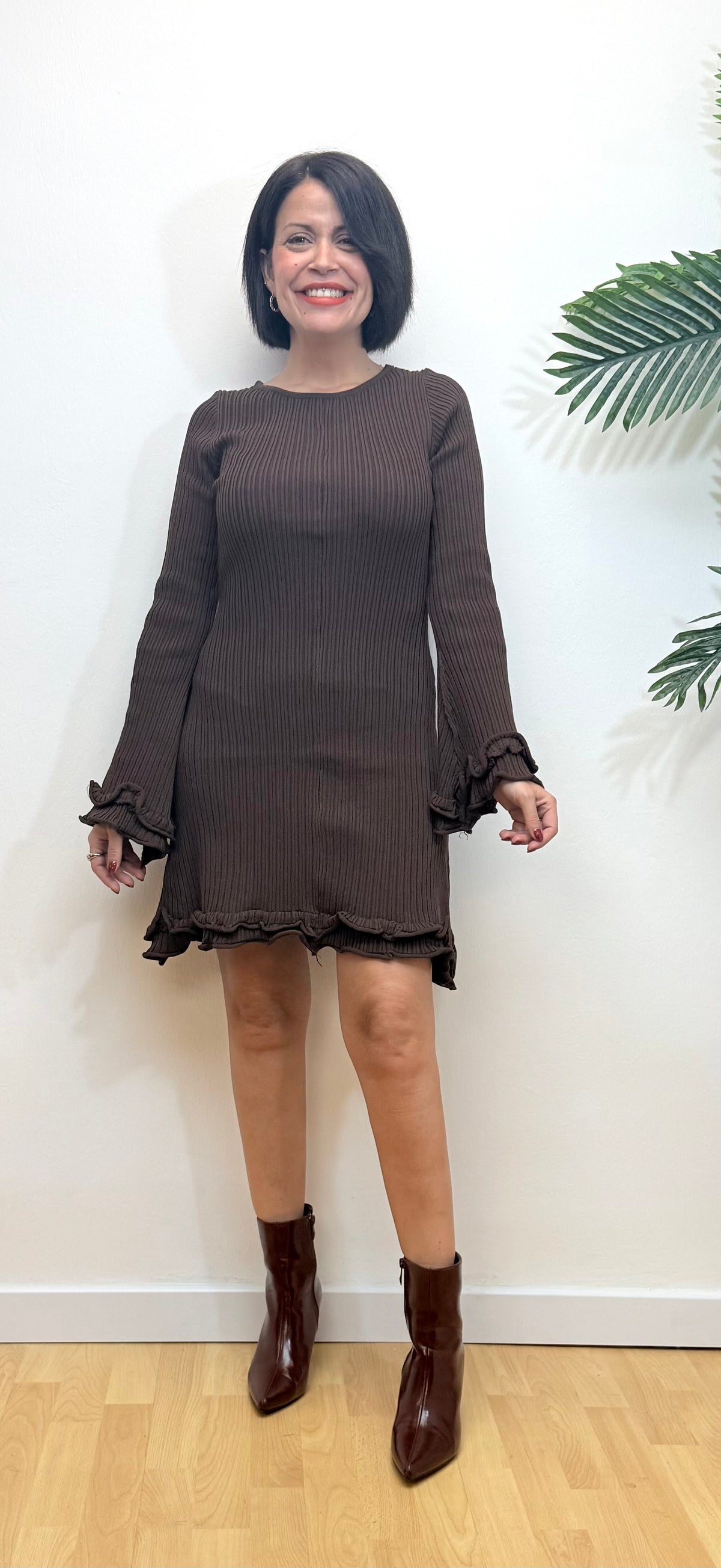 Vestido canalé volantes chocolate - AC