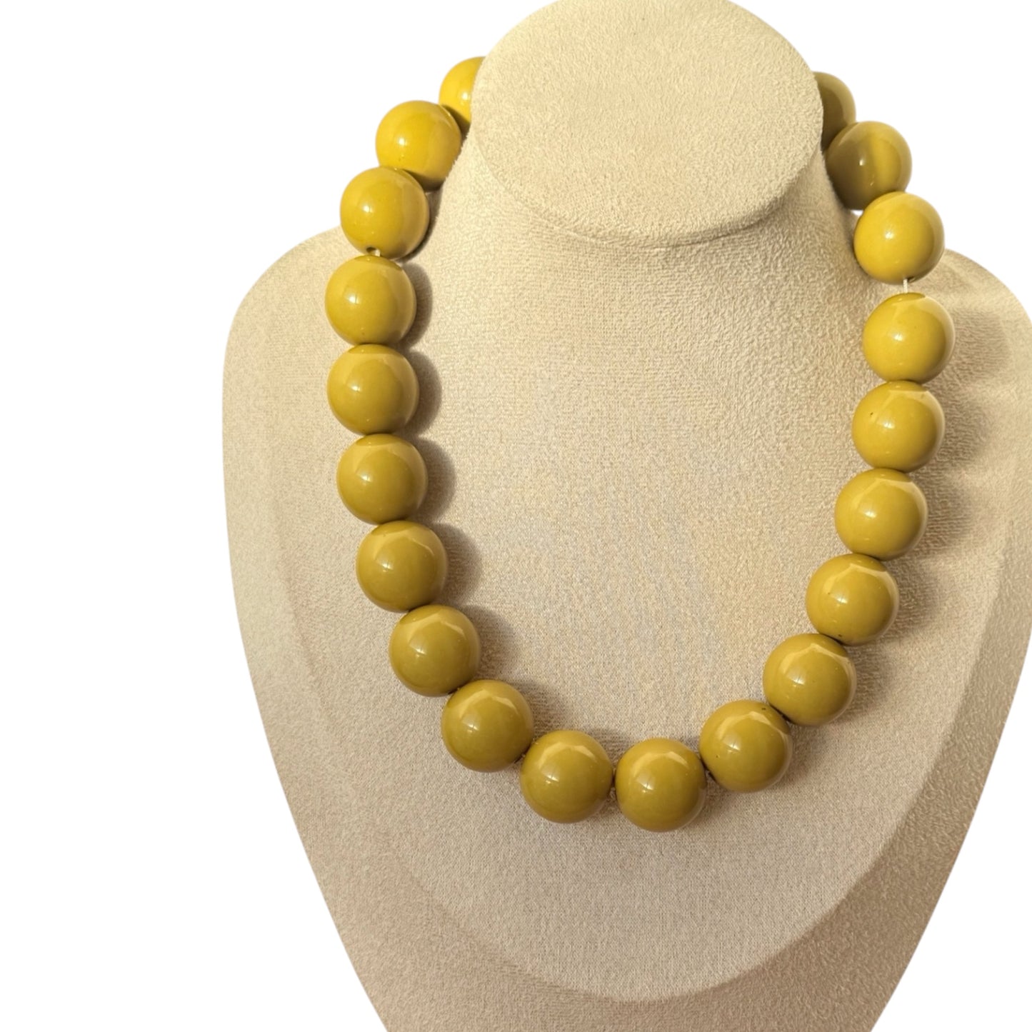 Collar bolas oliva