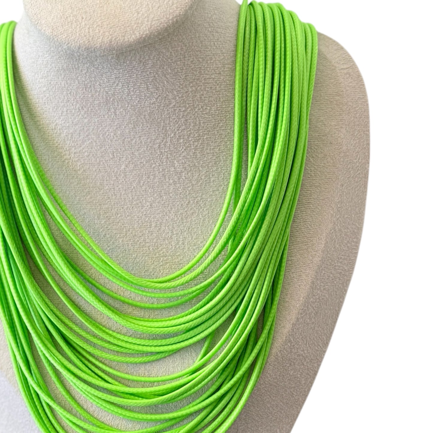 Collar cuerdas verde lima flúor