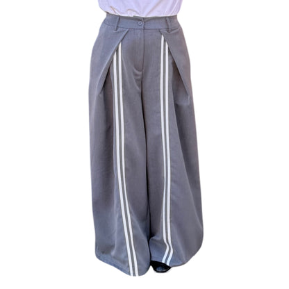 Pantalón Wide Leg Gris con Rayas