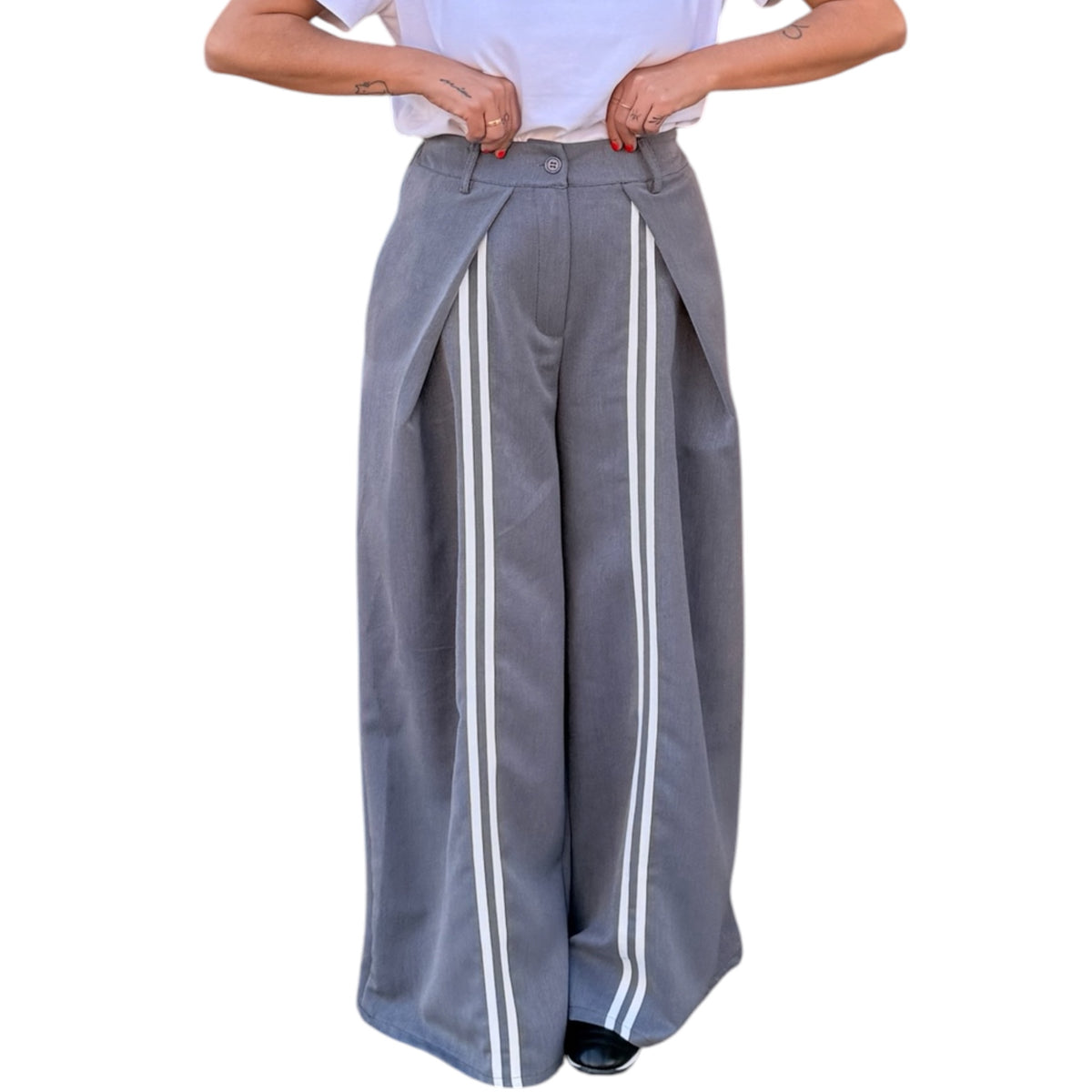 Pantalón Wide Leg Gris con Rayas