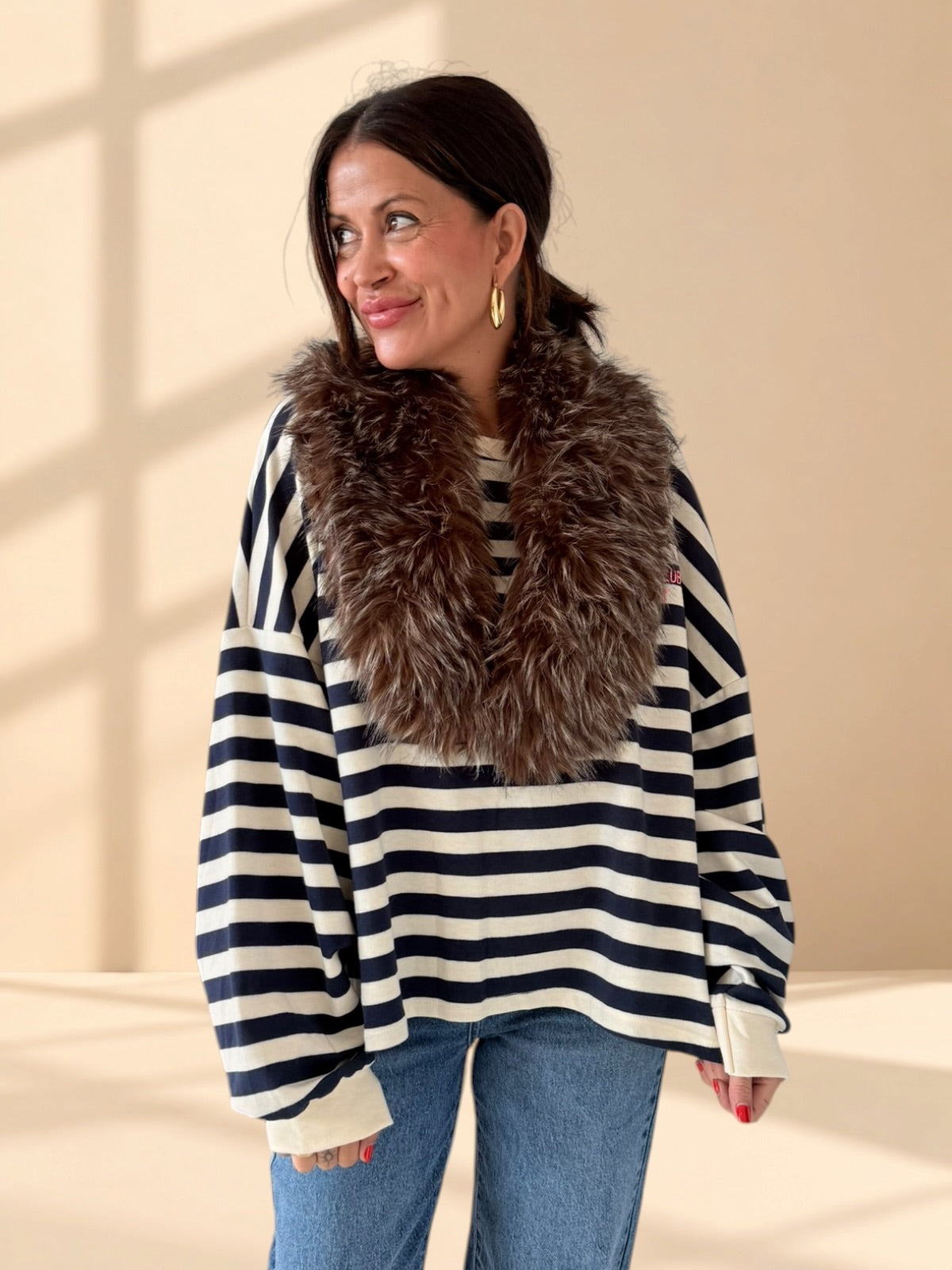 SUDADERA OVERSIZE DE RAYAS MARINERAS