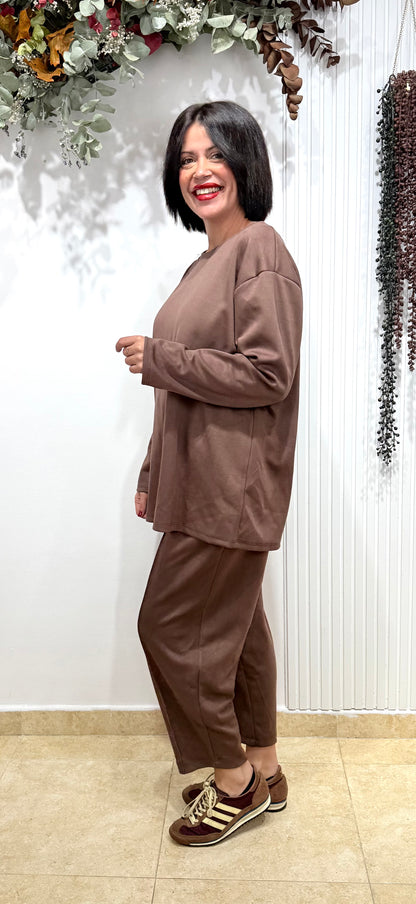 Conjunto Azahara camel oscuro