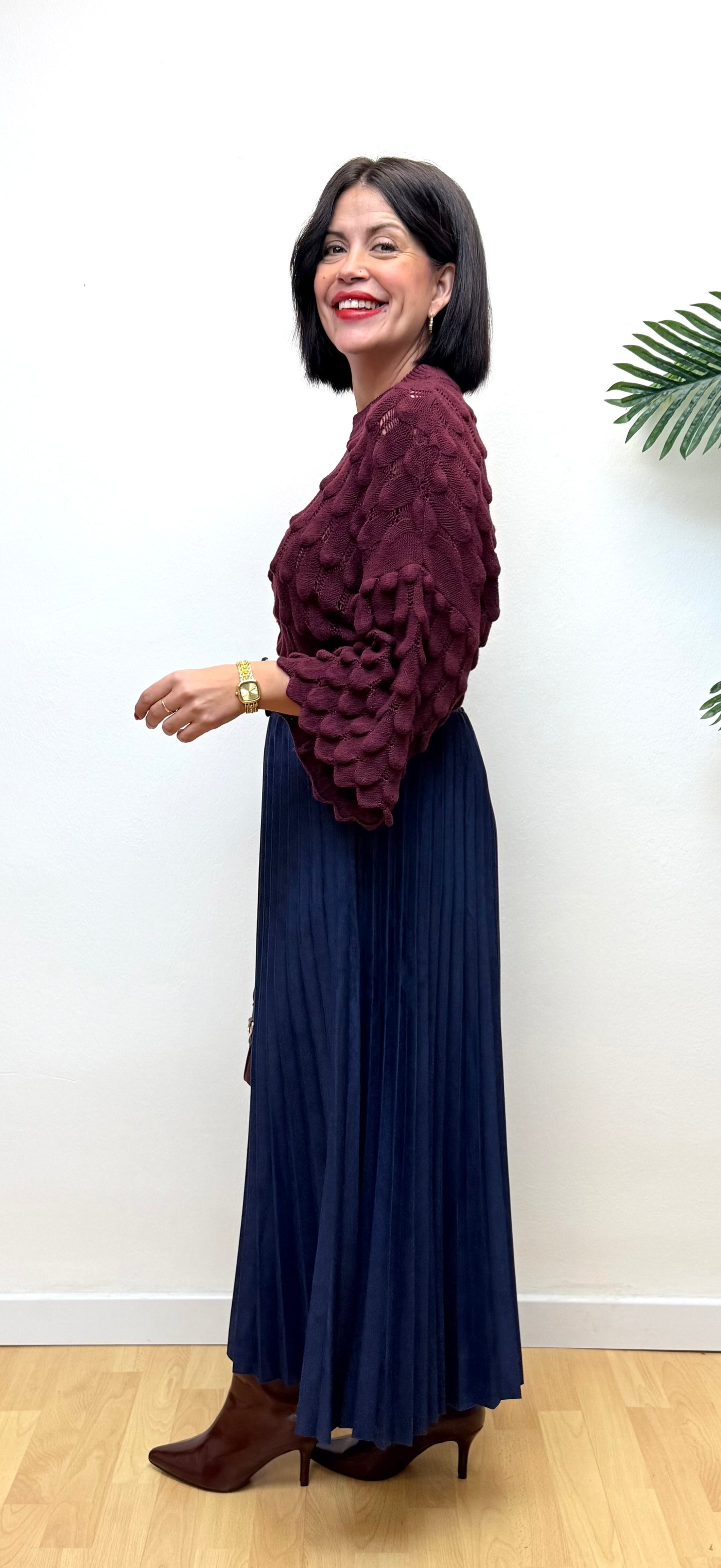 Falda Corina Plisada Antelina azul marino