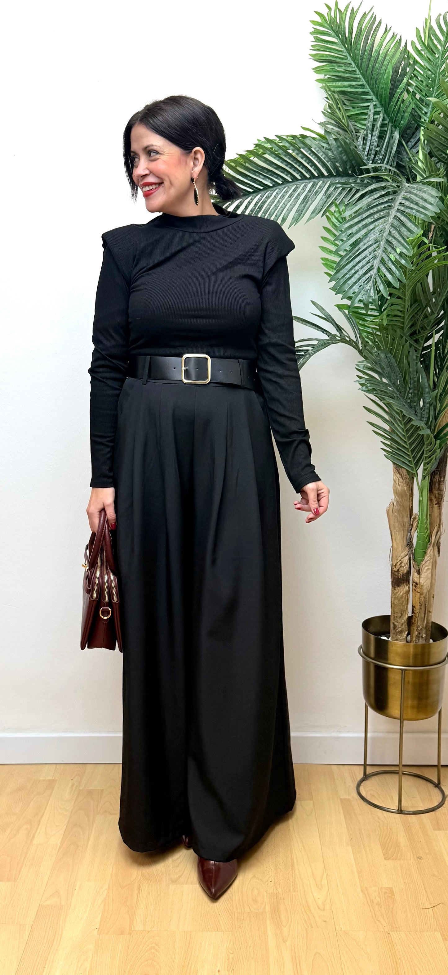 Camiseta hombreras lycra negra Alma