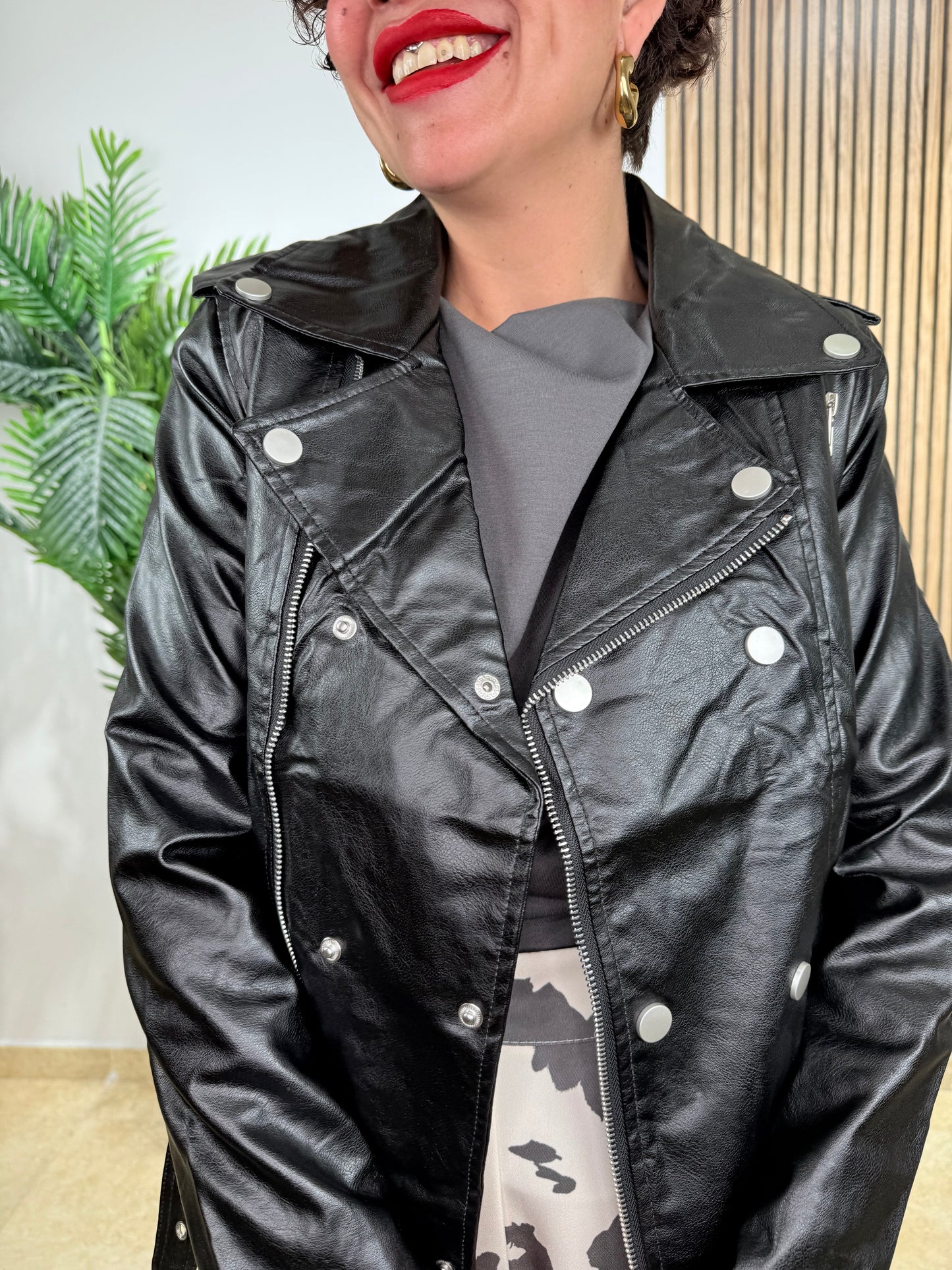 Biker polipiel negra