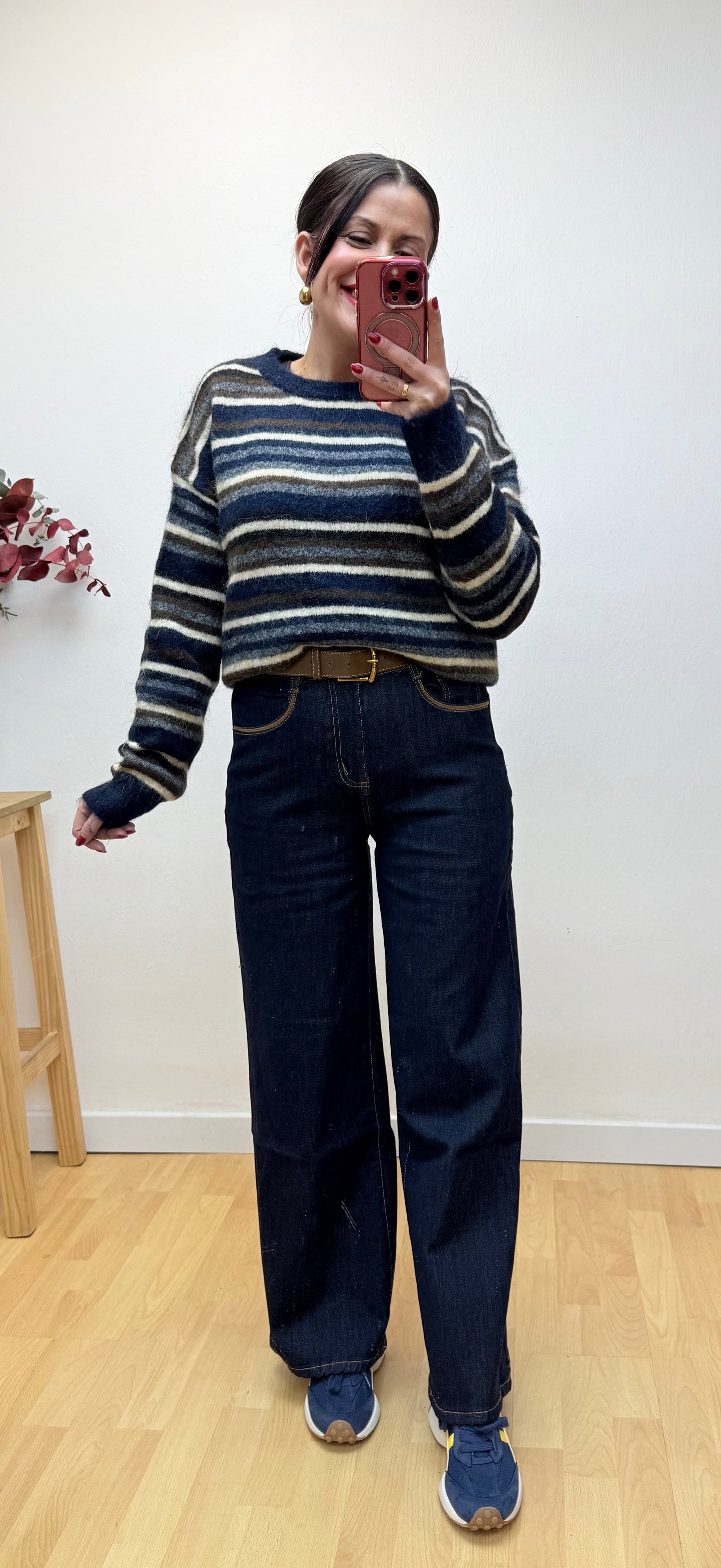 Jeans costuras oscuro