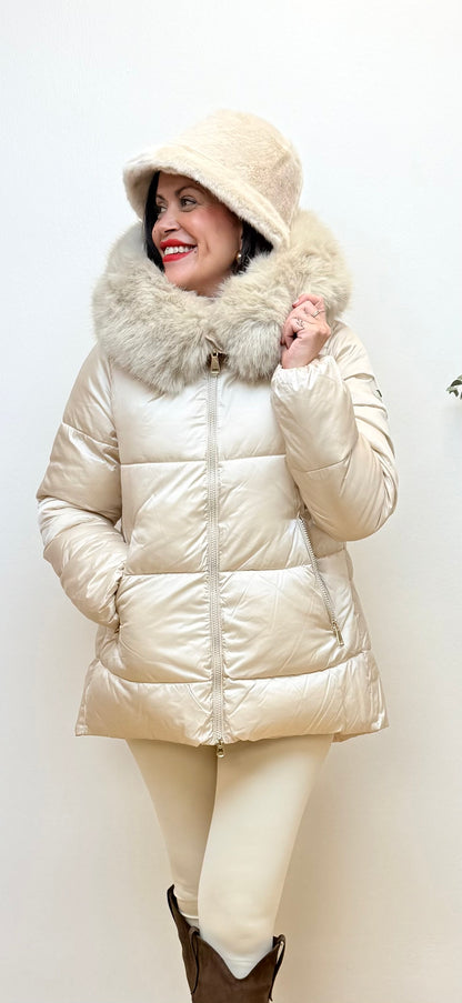 Abrigo Everest Champán