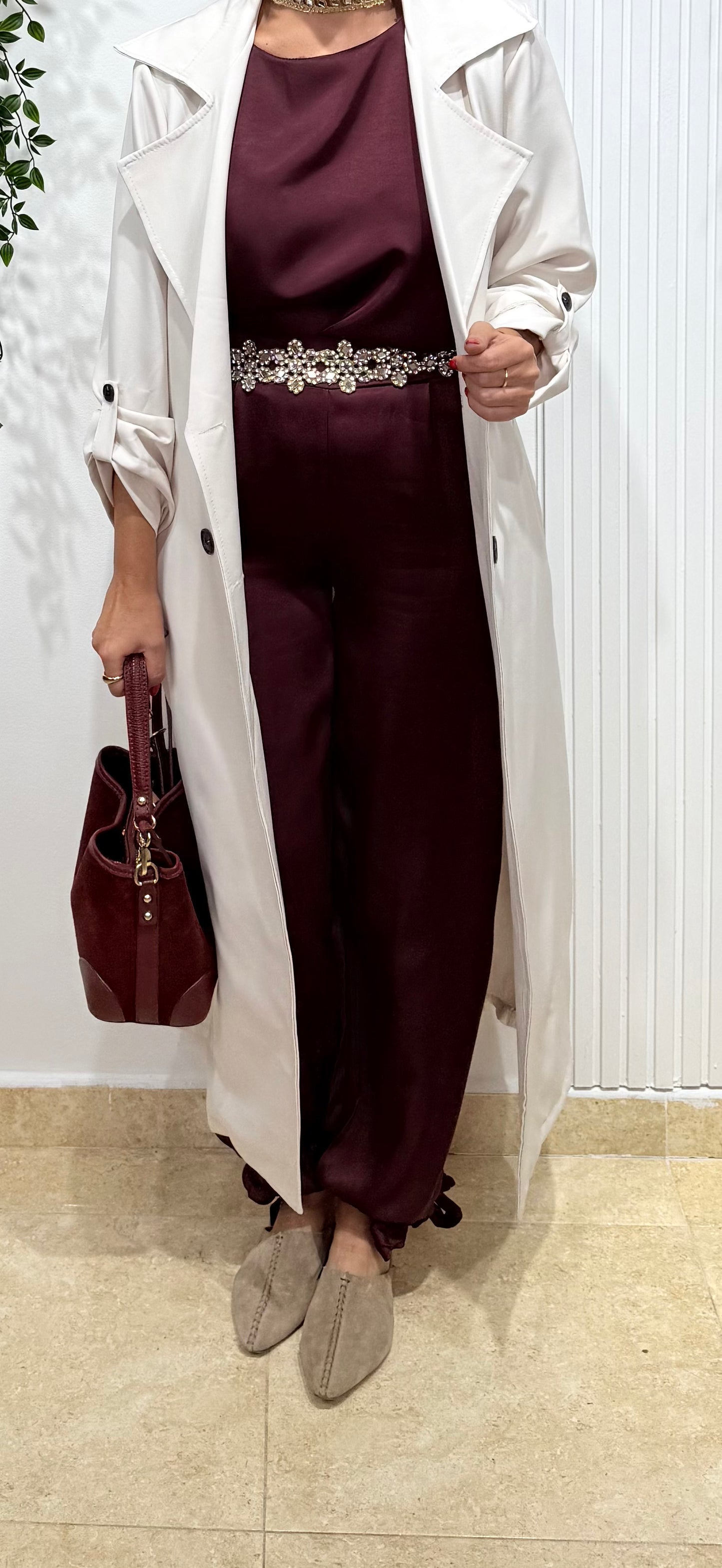 Pantalón Aladin burdeos satinado lazo