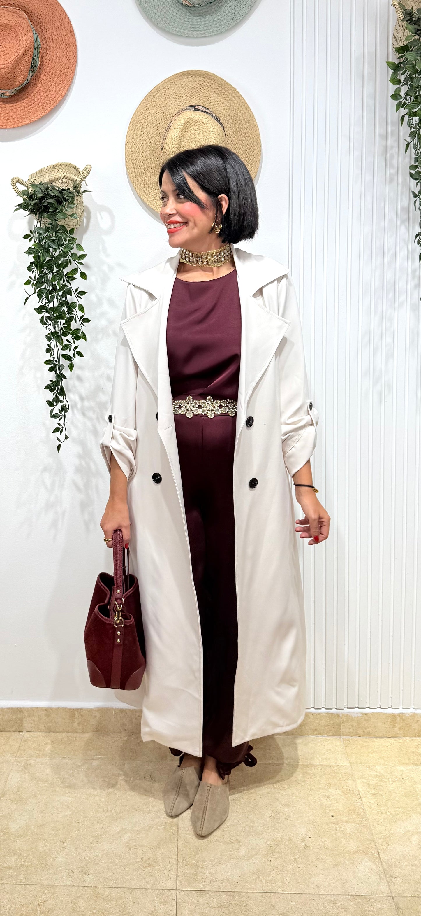 Pantalón Aladin burdeos satinado lazo