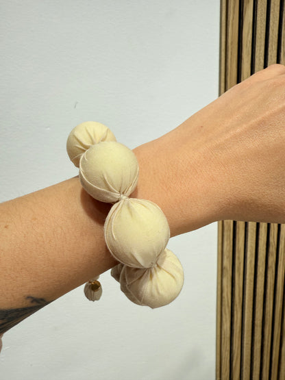 Pulsera Borlones crema&nbsp;