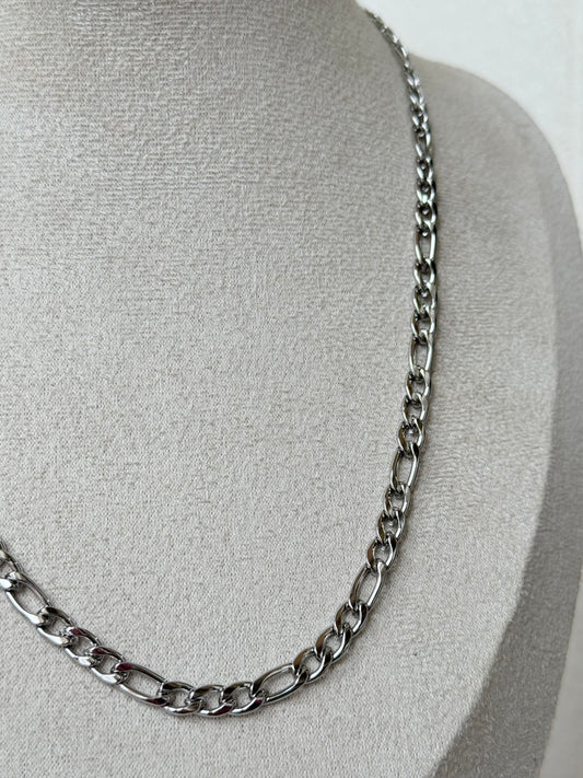 Cadena plateada Paris