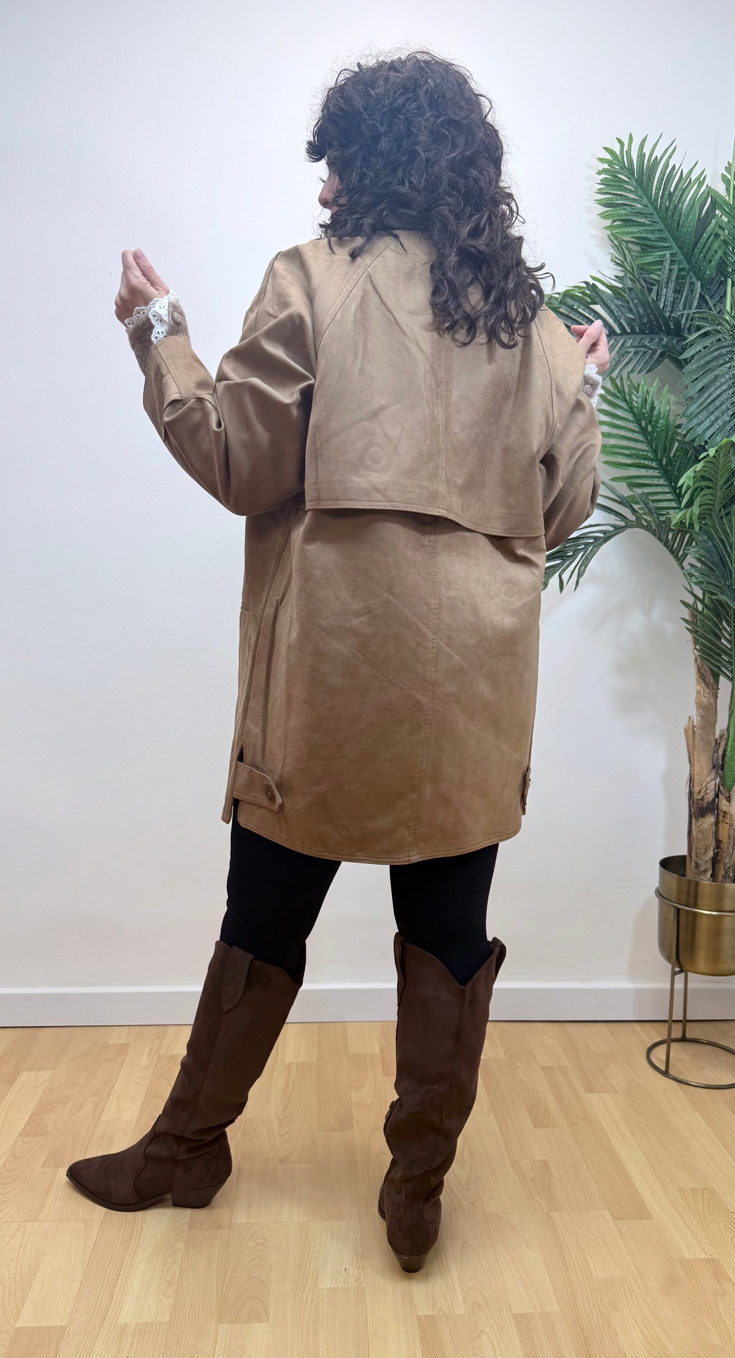 Parka antelina cuello polipiel