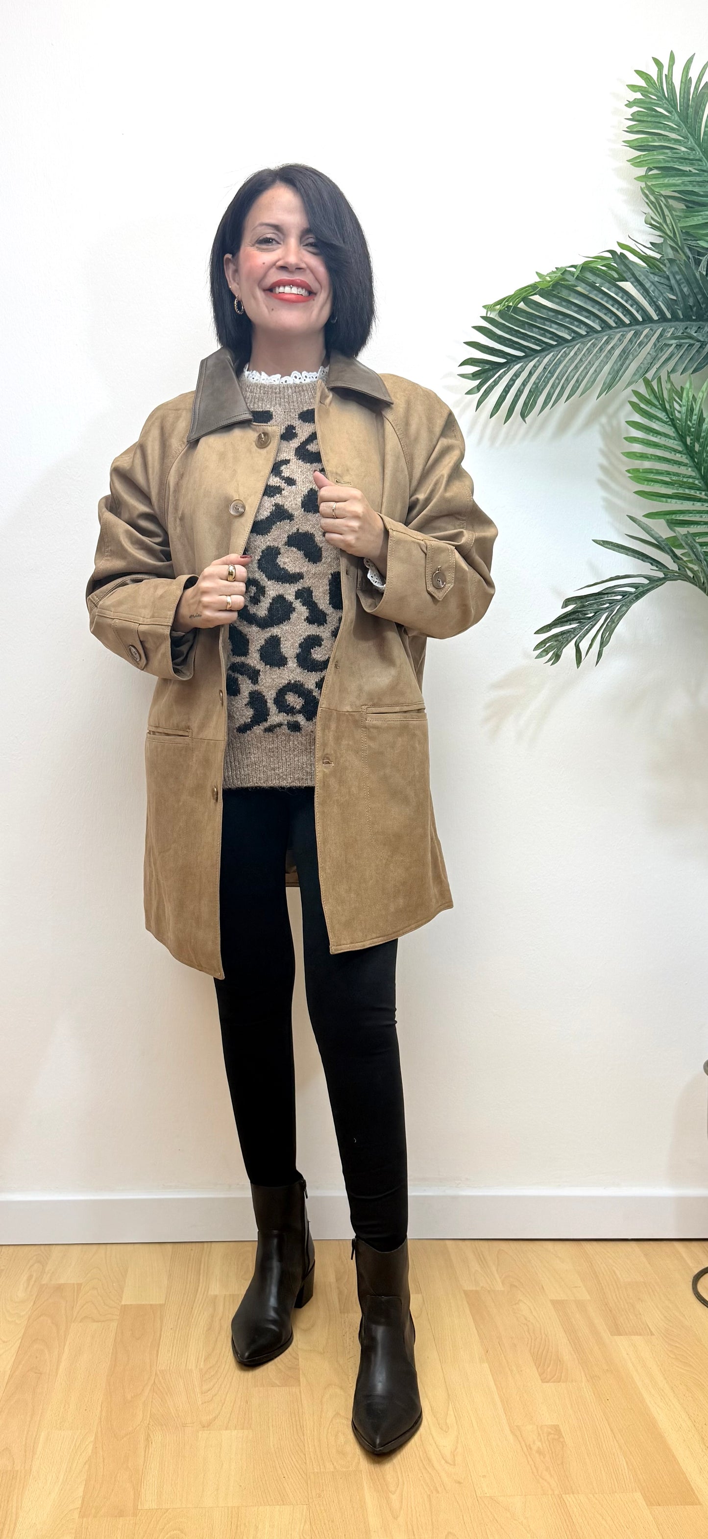 Parka antelina cuello polipiel