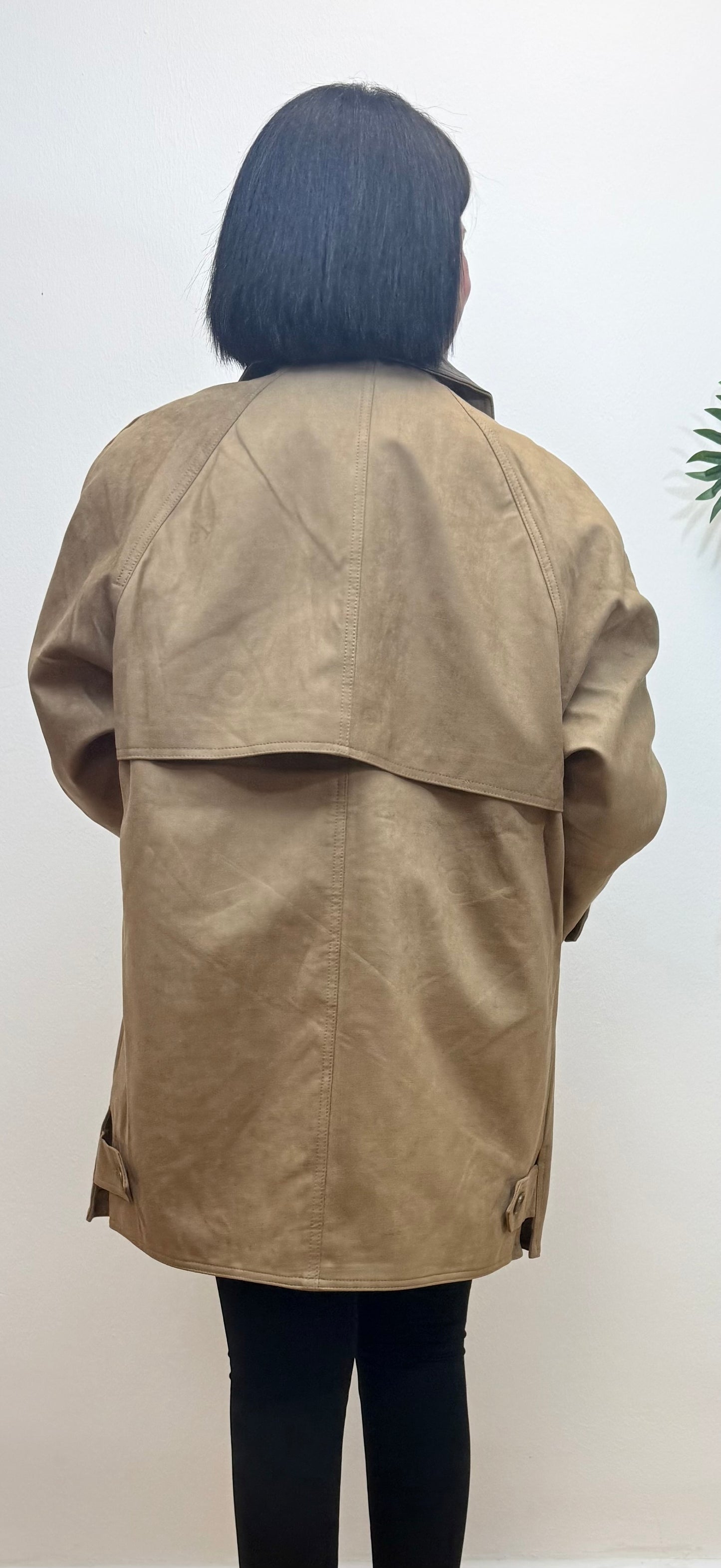 Parka antelina cuello polipiel