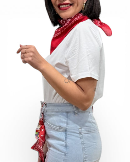 Camiseta pañuelo rojo