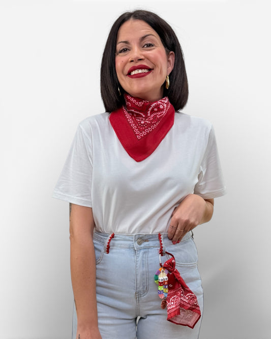 Camiseta pañuelo rojo