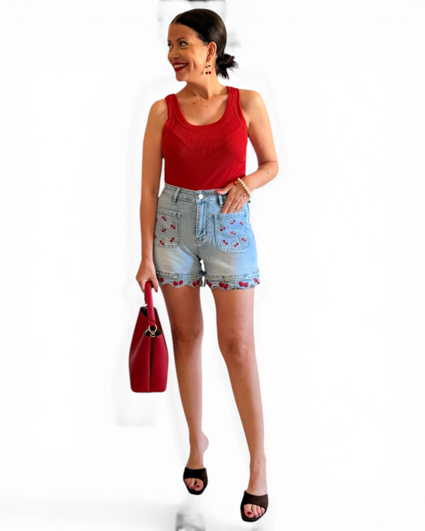 Short volantes cerezas