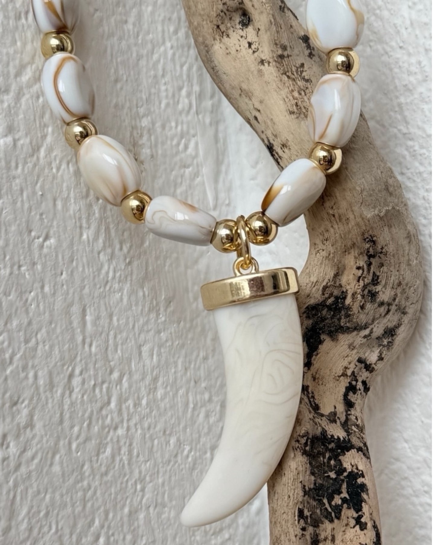 Collar cuerno crudo - AC