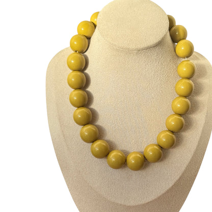 Collar bolas oliva