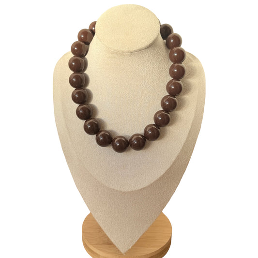 Collar bolas chocolate