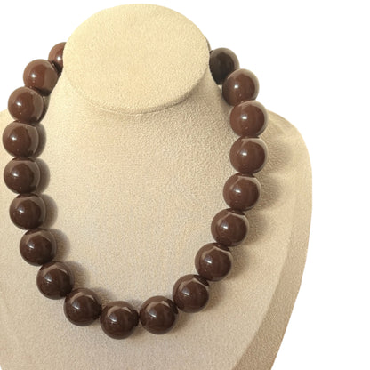 Collar bolas chocolate