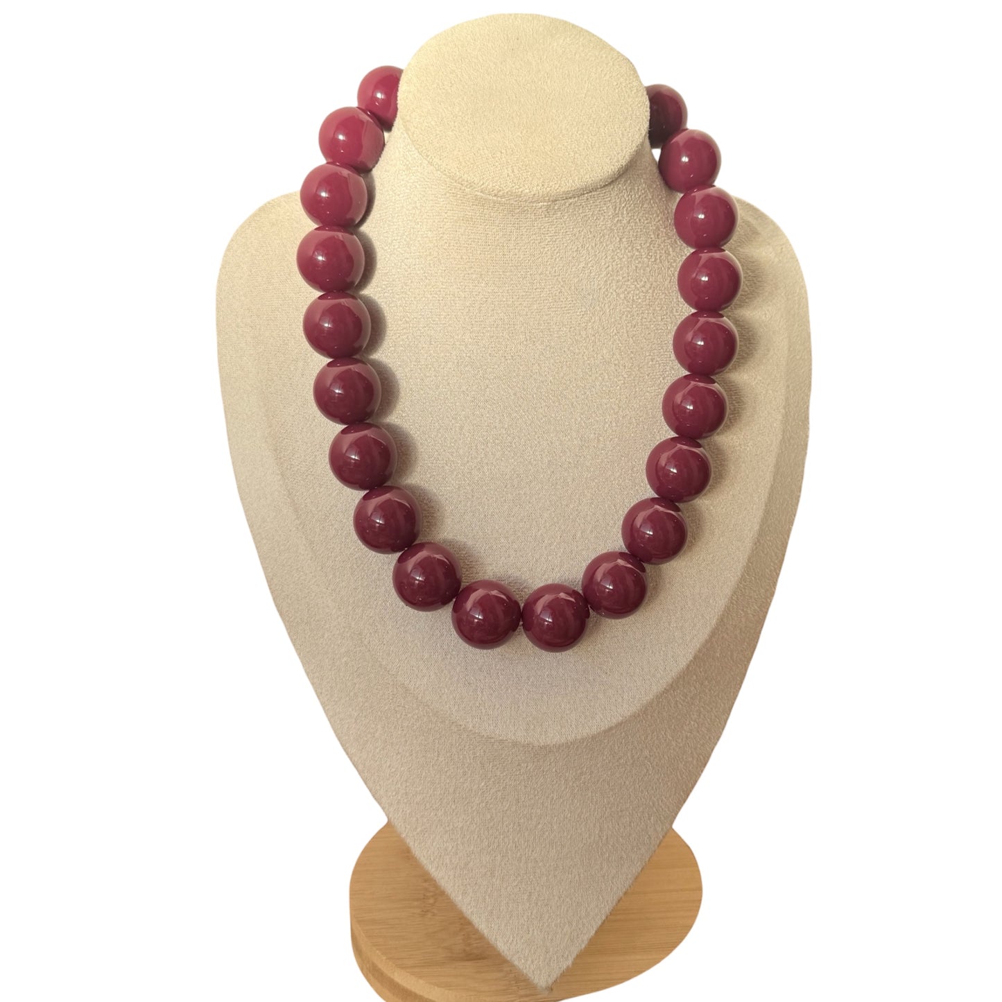 Collar bolas burdeos