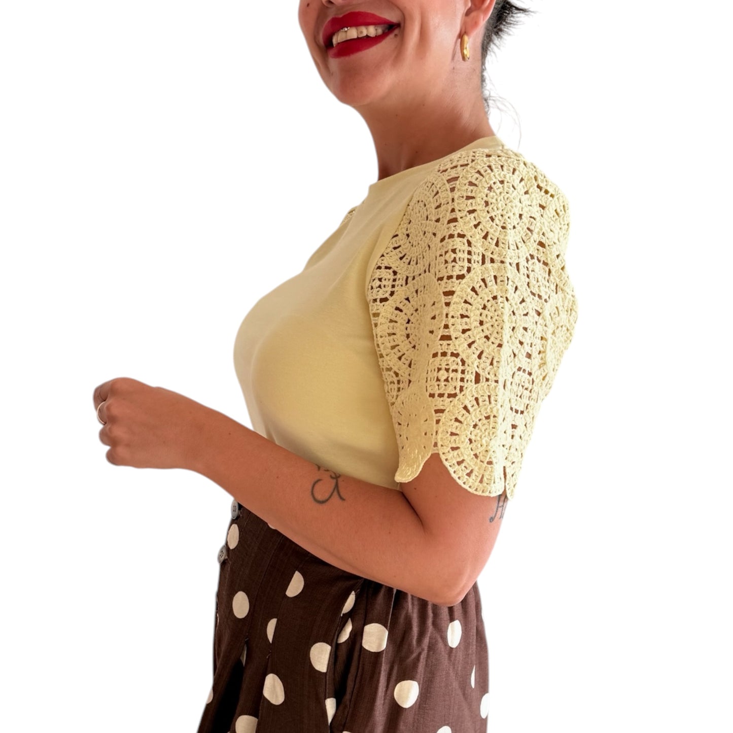 Camiseta lemon con mangas crochet