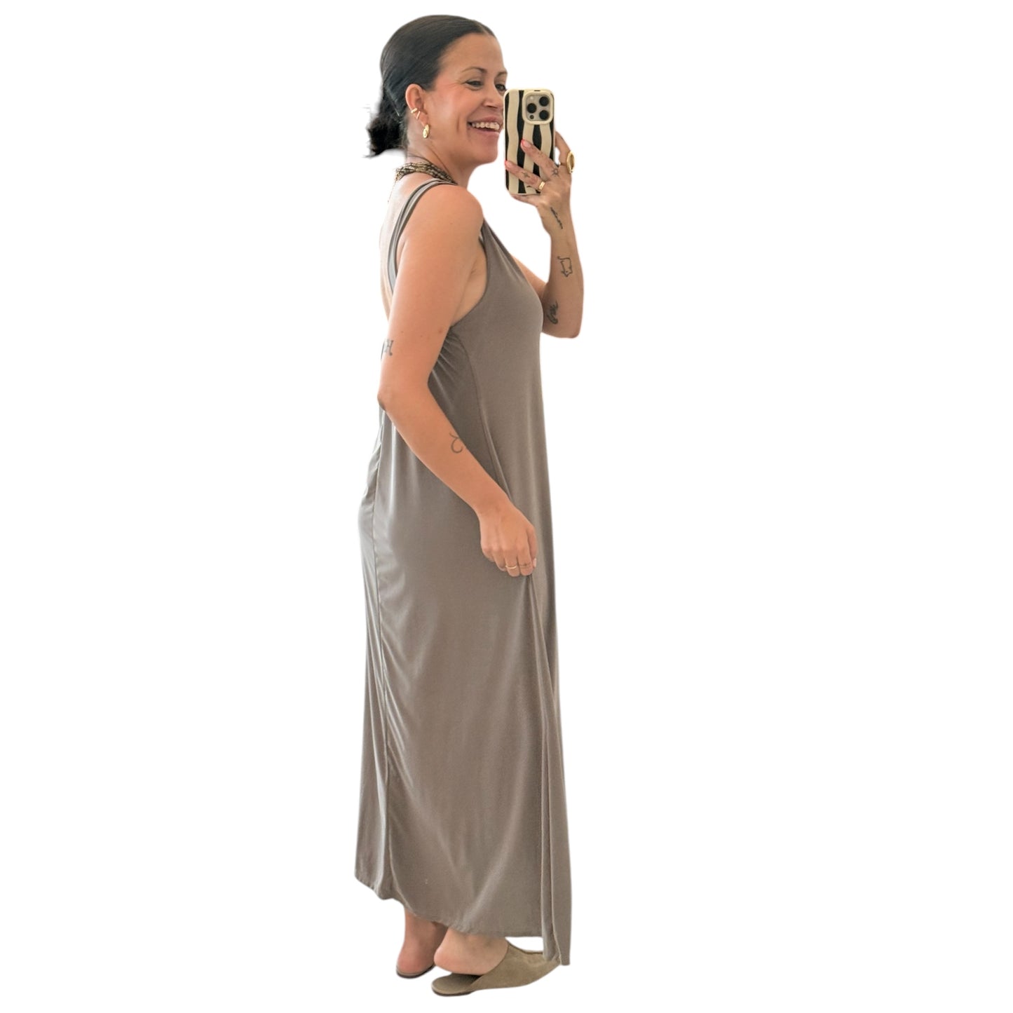 Vestido liso taupé