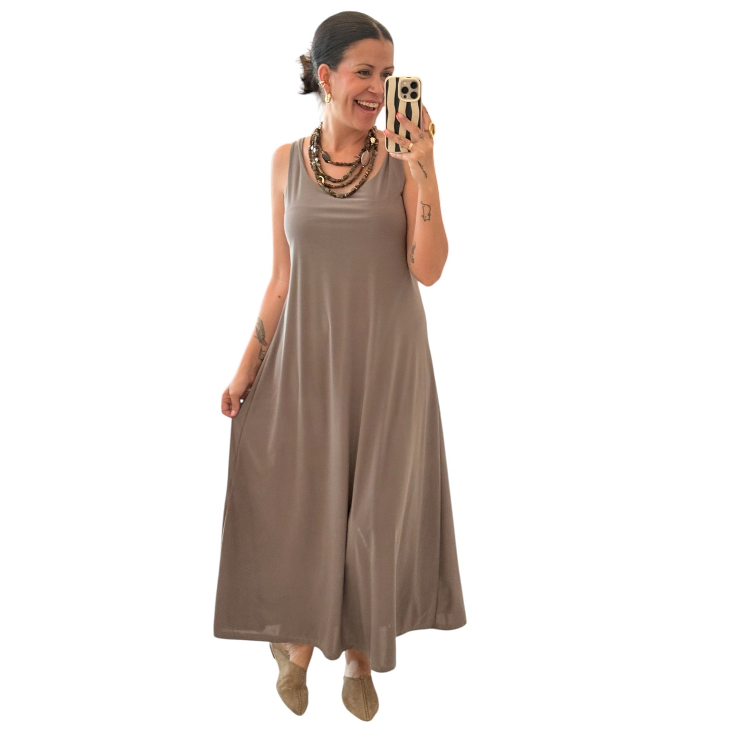 Vestido liso taupé