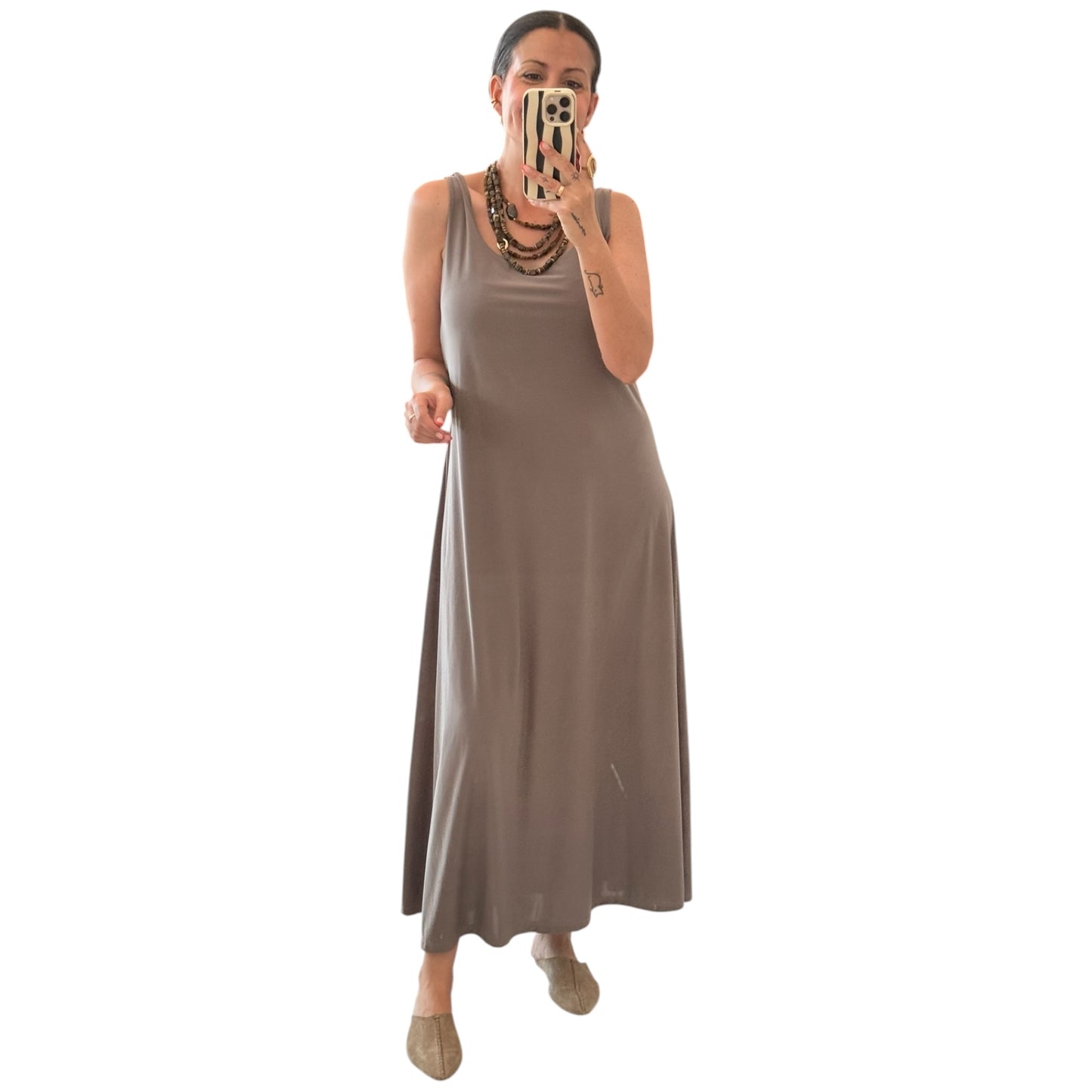 Vestido liso taupé