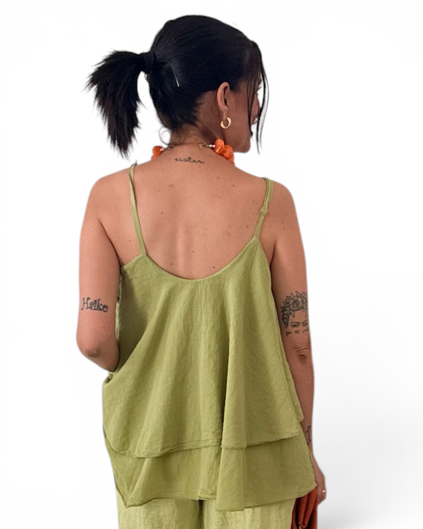 Camiseta volantes verde lima