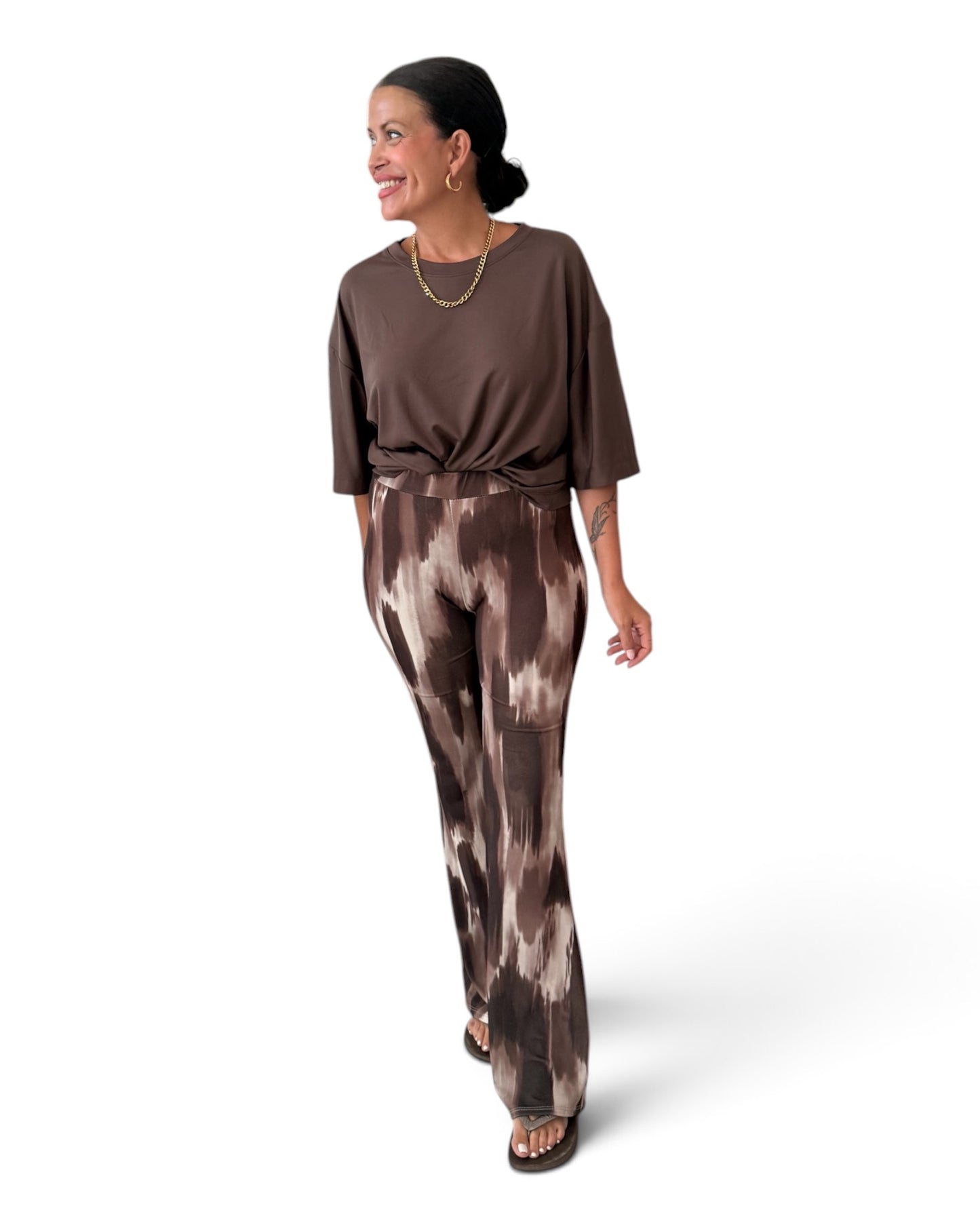 Camiseta basic chocolate