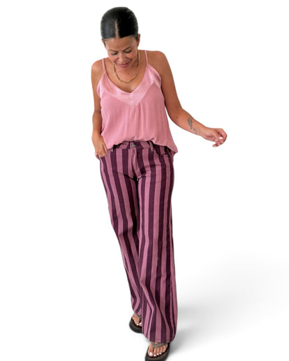 Pantalón rayas burdeos rosa