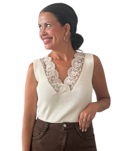 Top encaje blanco