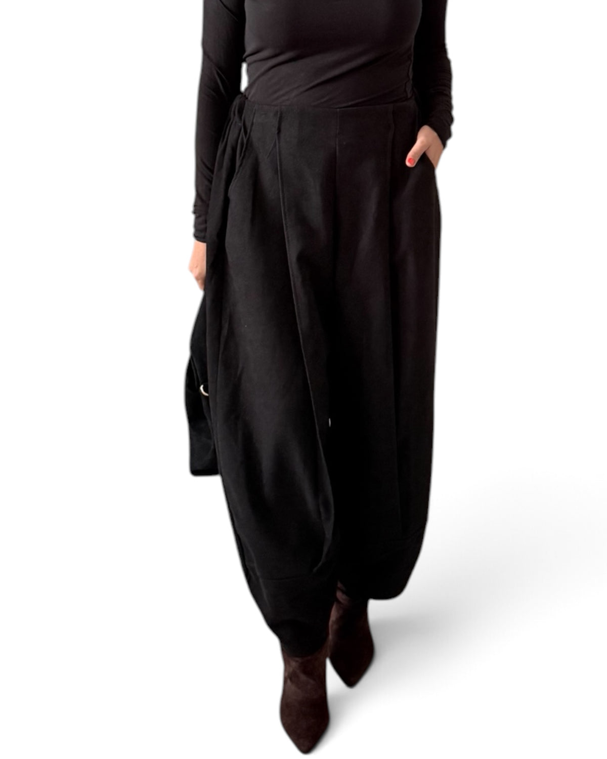 Pantalón balloon negro con pinzas