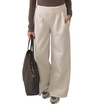 Pantalón pinzas beige wide leg